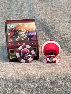 Baby Mr. Bones blind box mini series | Mr. Bones girl with red headphones